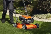 Tondeuse compacte Husqvarna LB246E – Image 5